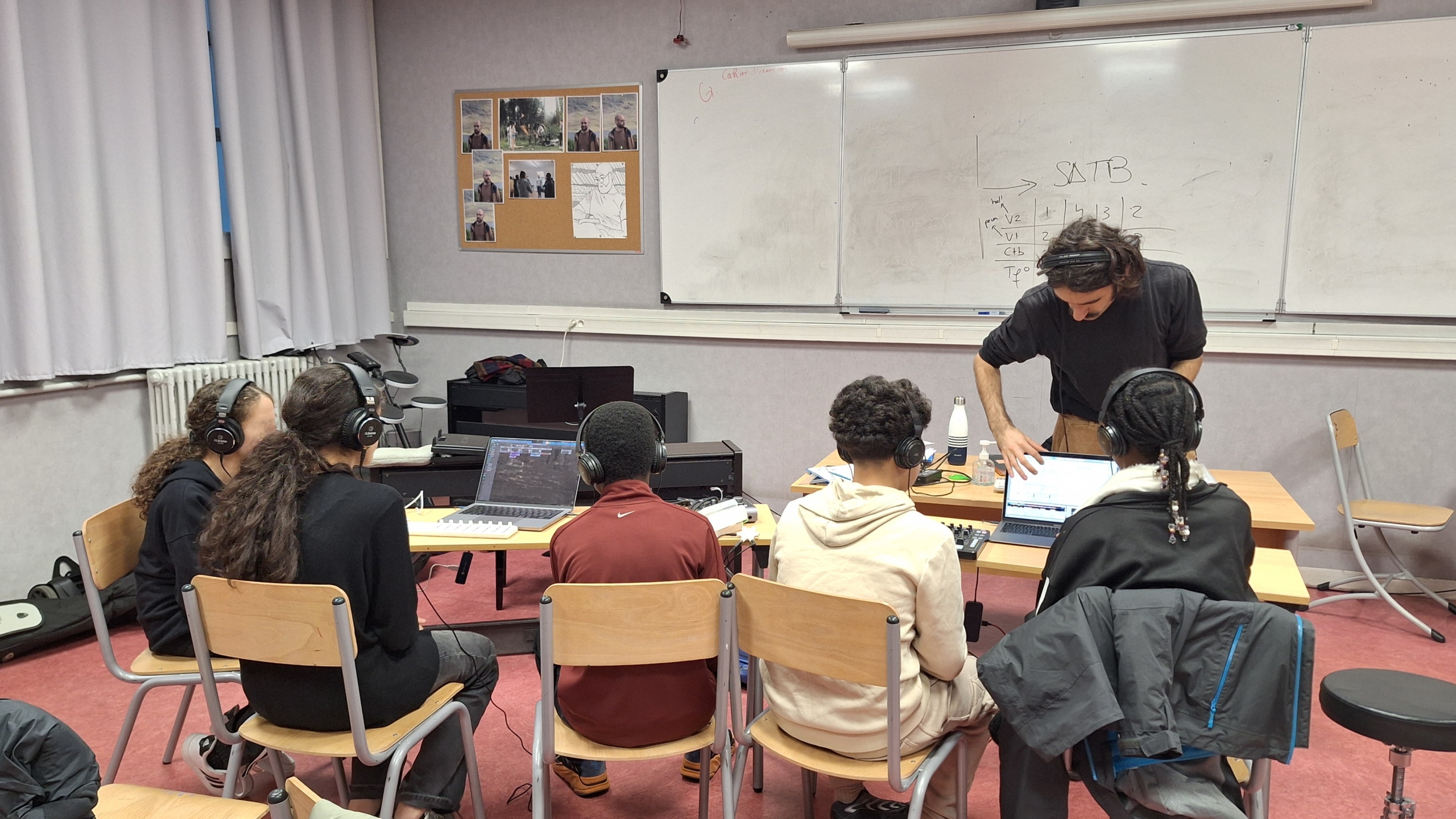 Découverte du matériel son - 5eA Collège Mozart 